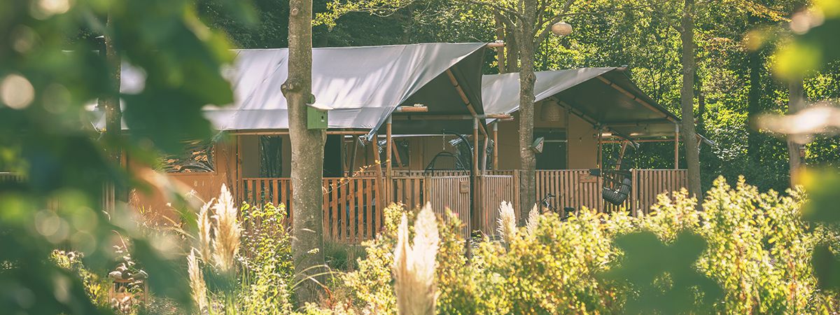 Luxe lodges – WOUD Texel Luxe lodges – WOUD Texel Luxe lodges Dies wird deine Basis für einen fantastischen Aufenthalt auf Texel sein. Genau so ist Urlaub gedacht. Luxe lodges Die Luxe Lodges von Campingplatz W...